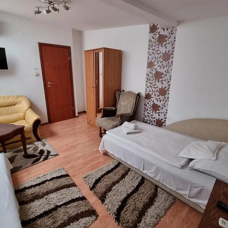 Bastya Wellness Hotel - Nyírbátor エクステリア 写真