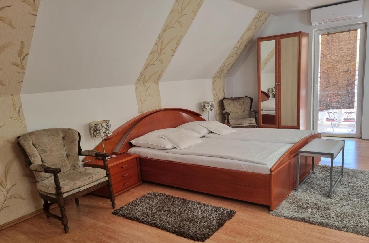 Bastya Wellness Hotel - Nyírbátor エクステリア 写真