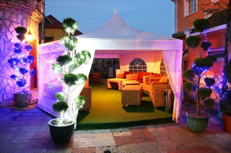 Bastya Wellness Hotel - Nyírbátor エクステリア 写真